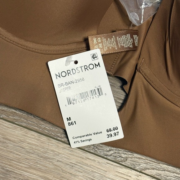 Skims Kim Kardashian Women’s Bra Medium New with Tags - Picture 2 of 4